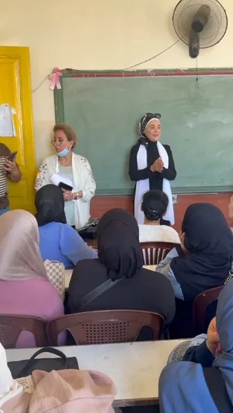 جلسة تعليمية داخل صف مدرسي